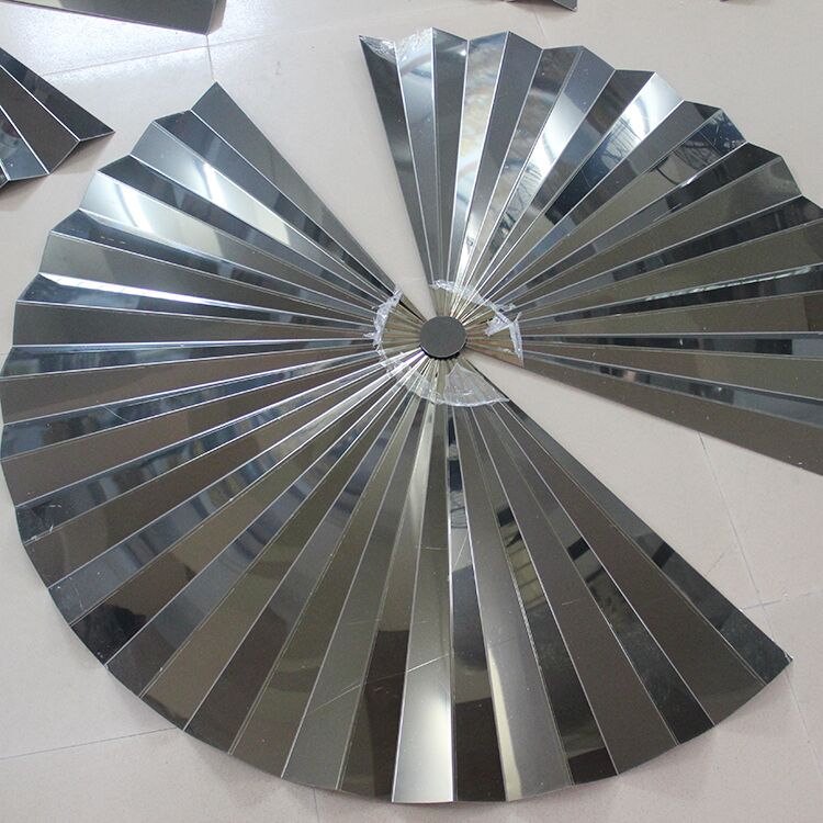 Anish Kapoor Sculpture5