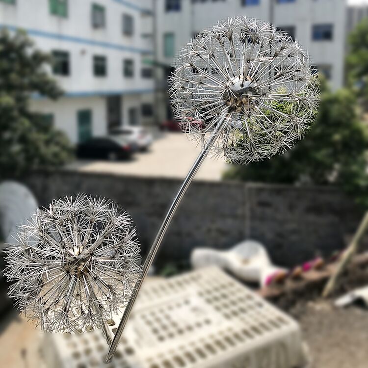 Stainless steel dandelion sculpture4