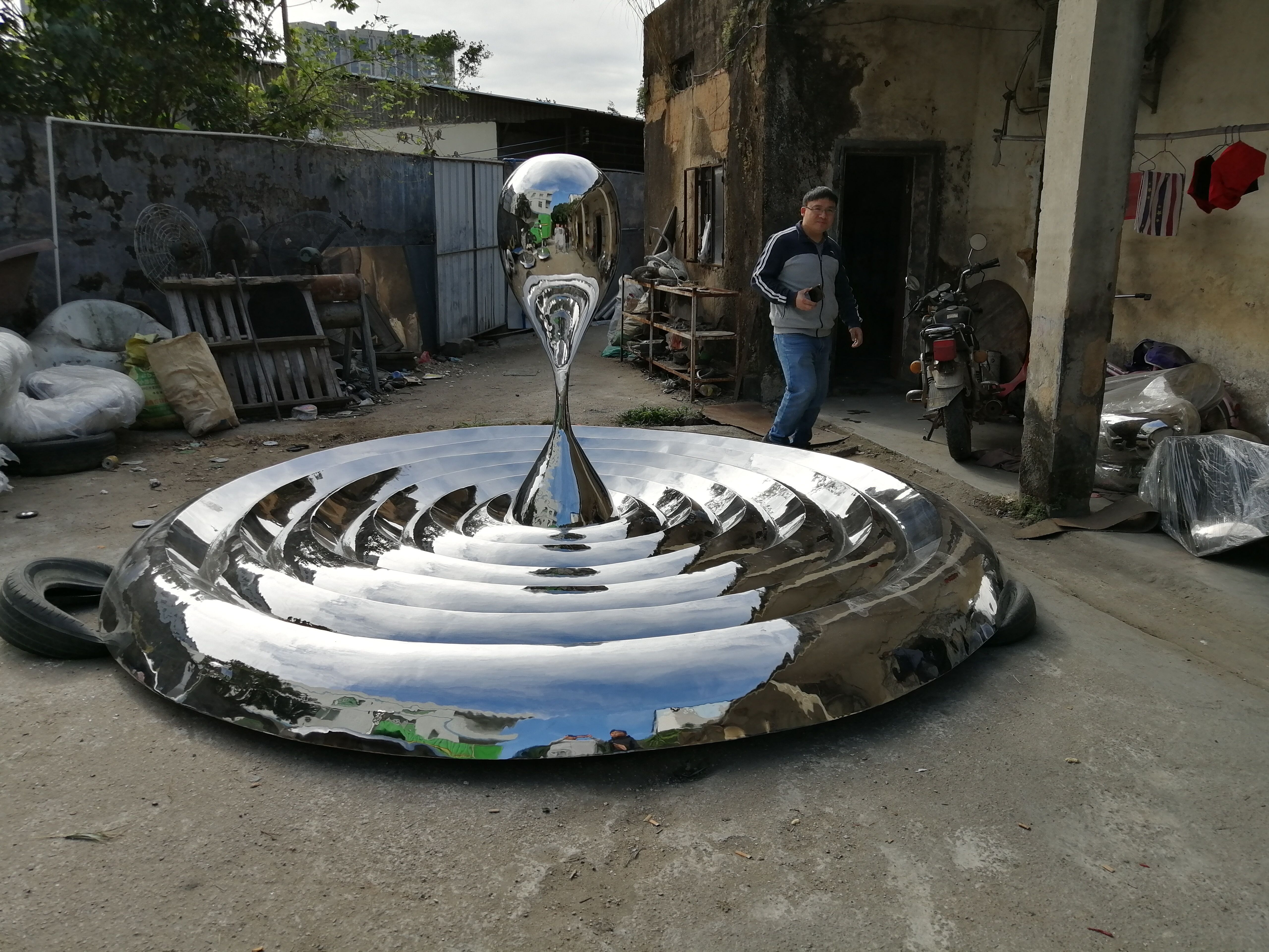 sdrstainless steel water drop sculpture