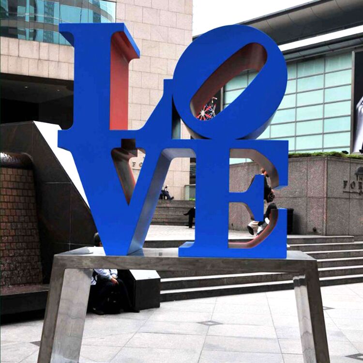 Classic-LOVE-Sculpture-Stainless-Steel (2)