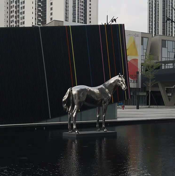 Stainless steel horse sculpture (5)
