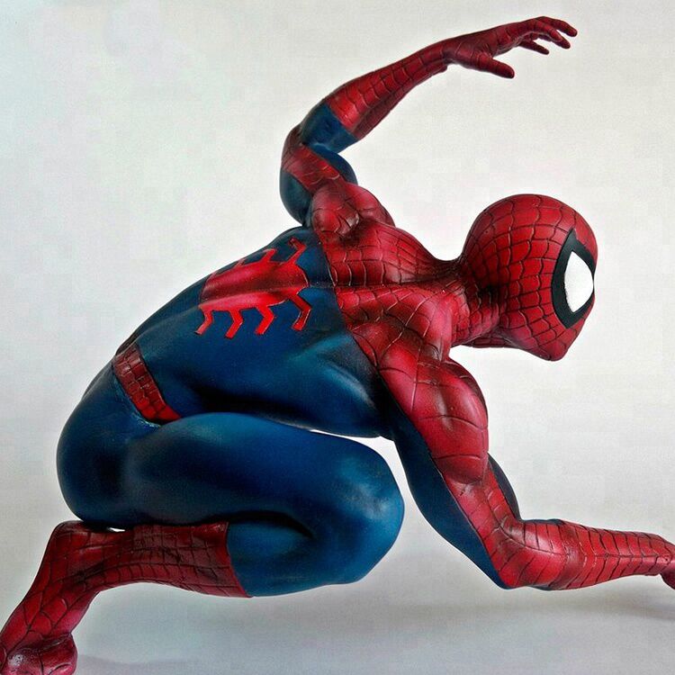 Life-Size-Fiberglass-Cartoon-Character-Statue (1)