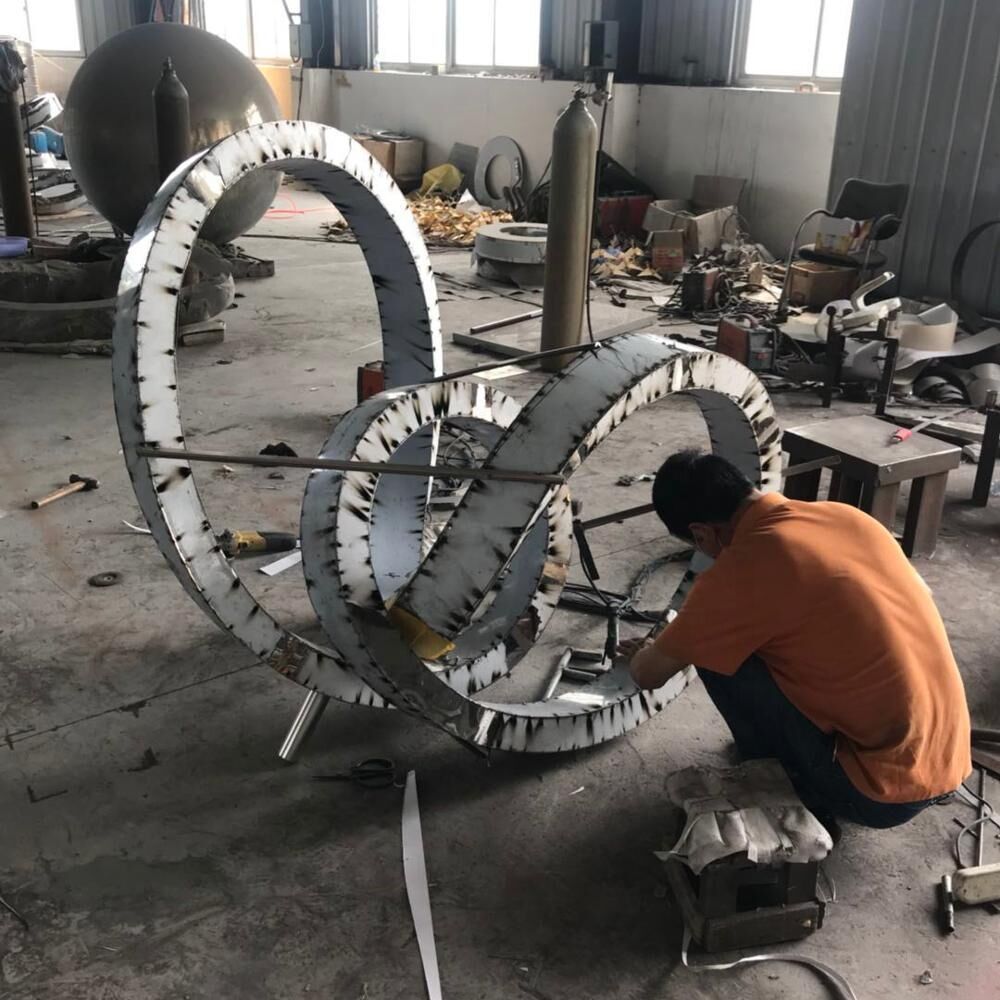 Polished-Modern-Garden-Decoration-Stainless-Steel-Abstract (3)