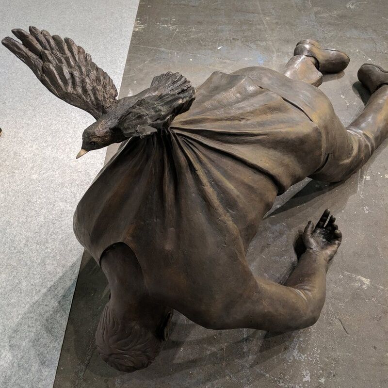 Incredible-Gravity-Defying-Handmade-Metal-Man-Bronze (1)