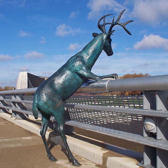 Large-Size-Public-Art-Cast-Deer-Bronze (1)