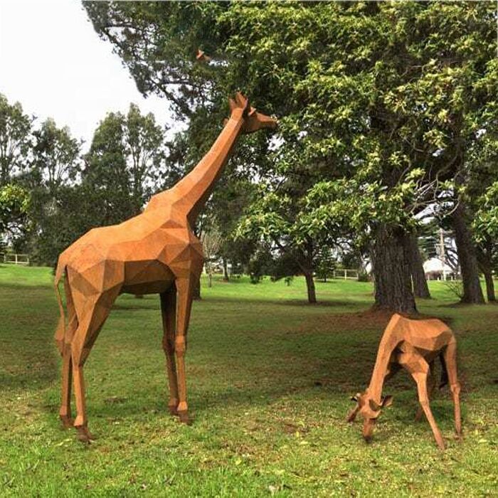 Life Size Giraffe Sculpture Corten Steel Animal Garden Sculpture