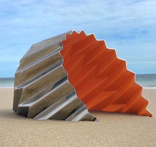 Contemporary sculpture, stainless steel colourful camber shell sculptures for outdoor decor