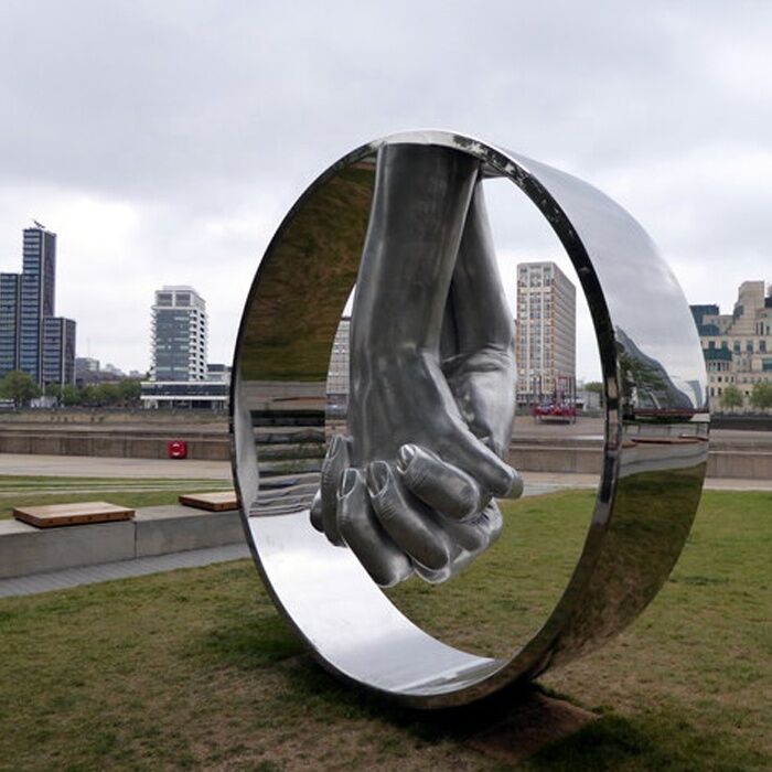 Modern Polished Human Hand Sculptures Stainless Steel Love Sculpture
