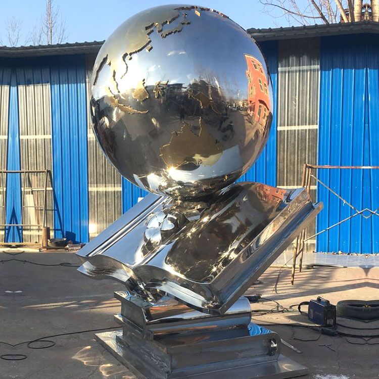 Modern Outdoor Garden Mirror Polished Stainless Steel Sculpture Design