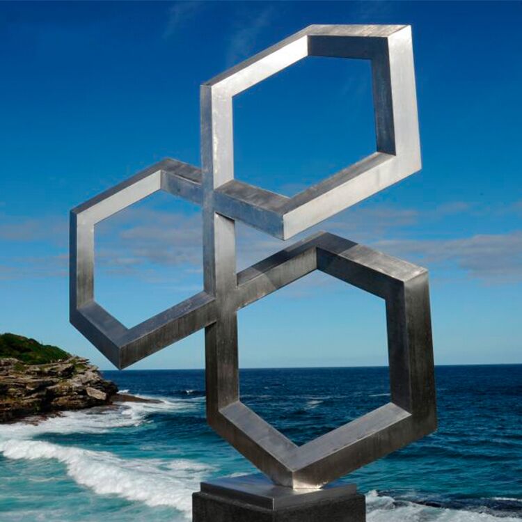 Stainless Steel Mirror Polished Garden Sculpture 4