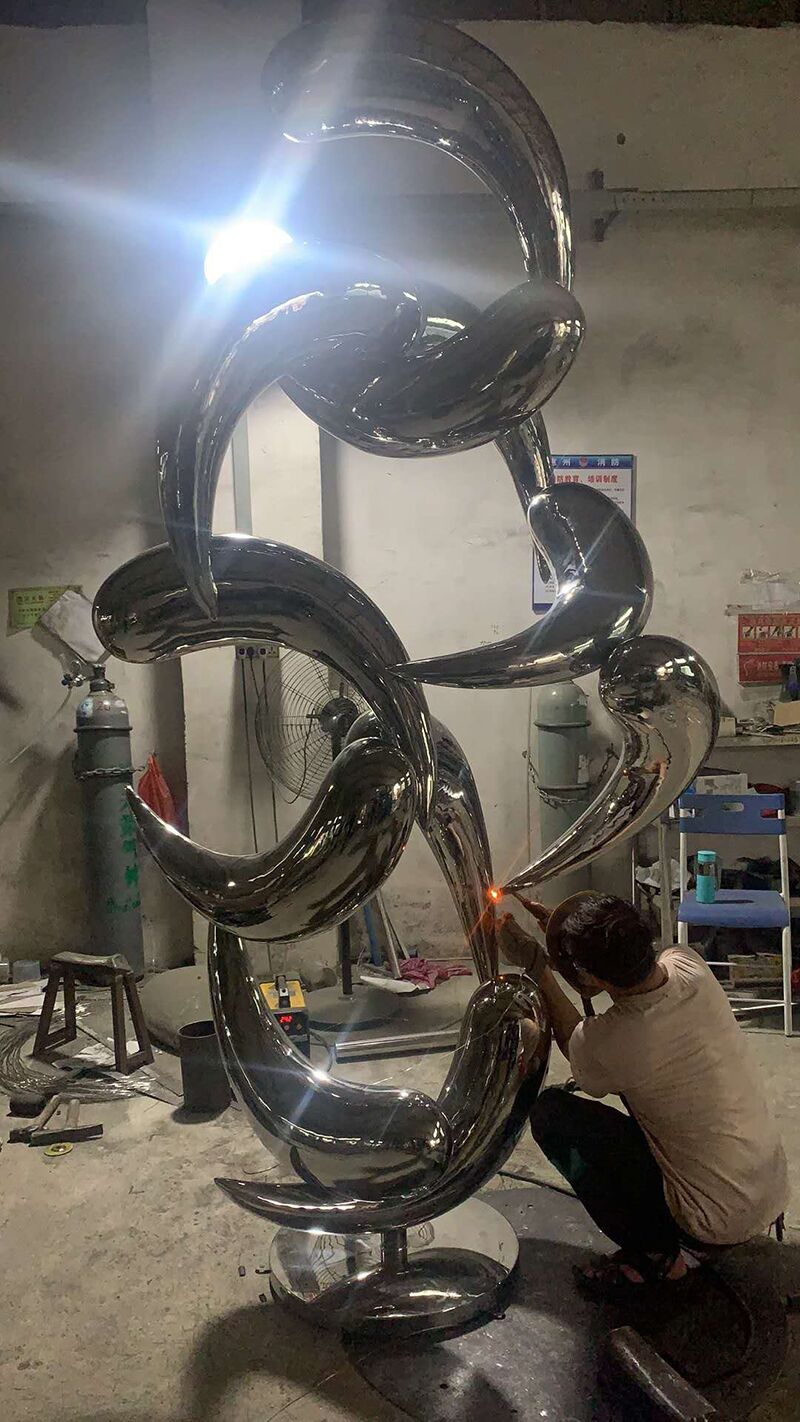 Large outdoor abstract stainless steel fish school sculpture (5)