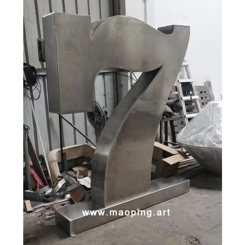 Digital Sculpture House Number for Villa No. 7 (10)