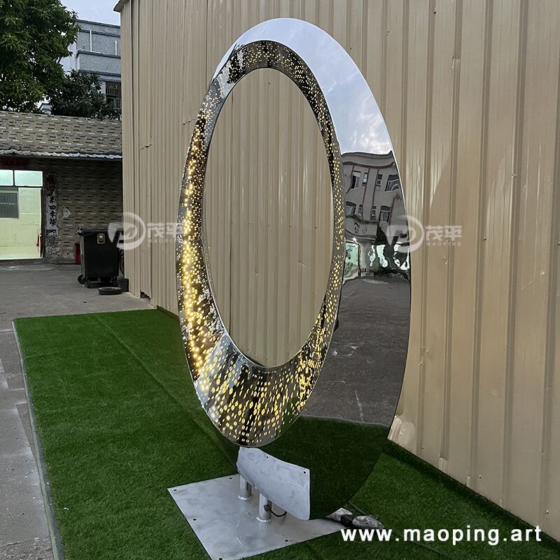 Large outdoor square beach luminous stainless steel ring sculpture (3)