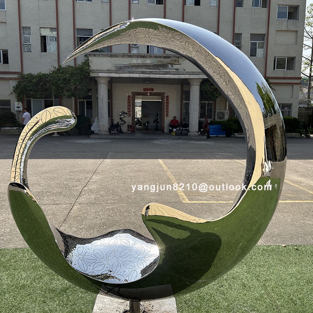 Outdoor square garden courtyard luminous stainless steel crescent sculpture (4)