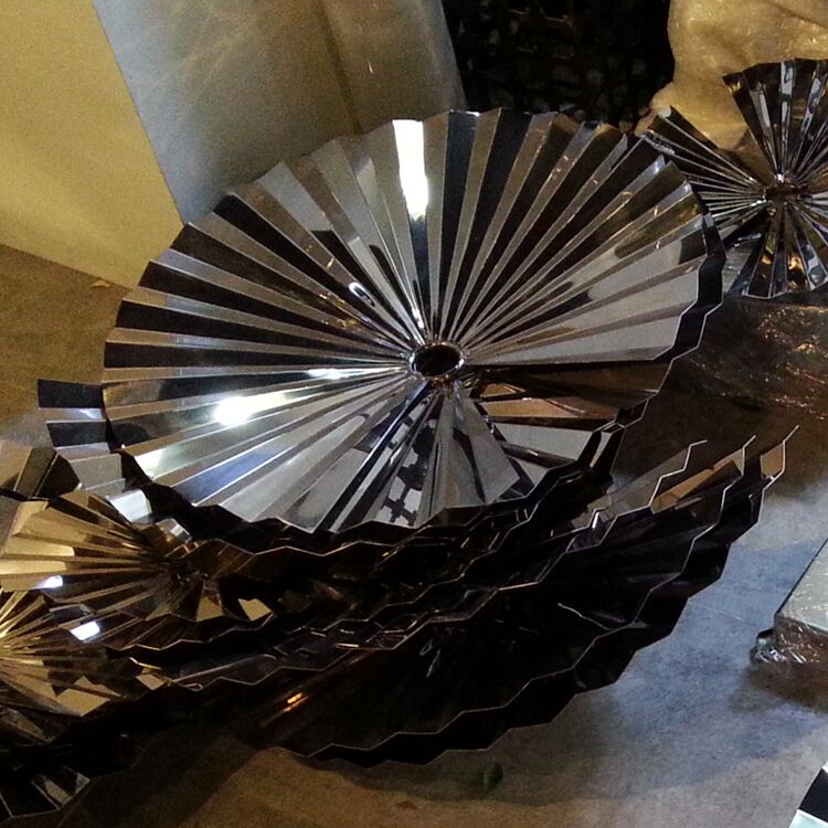 Anish Kapoor Sculpture3