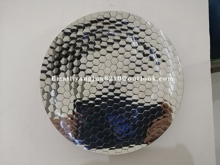 anish-kapoor-concave-mirror-met (13)