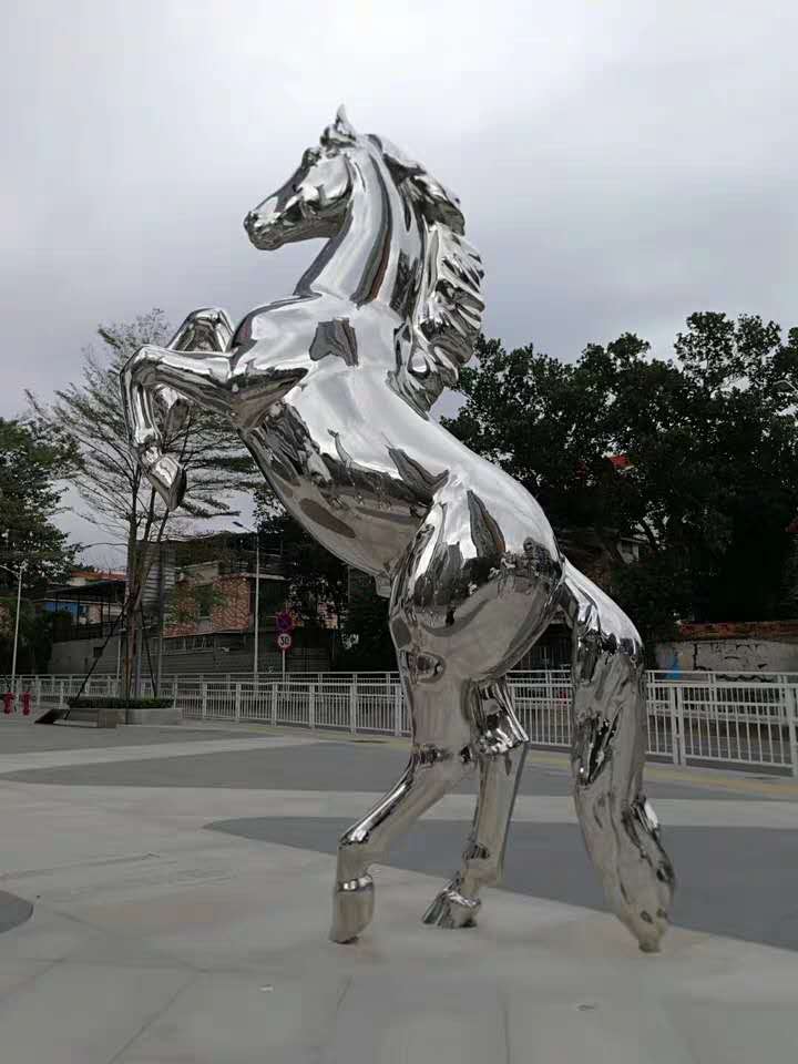 Stainless steel horse sculpture (2)