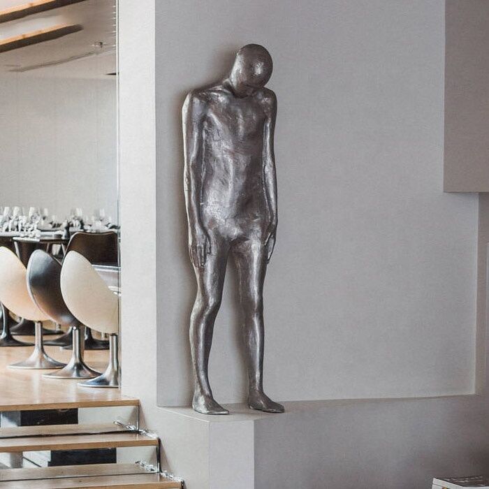 Borders-Design-Public-Stainless-Steel-Nude-Man (1)