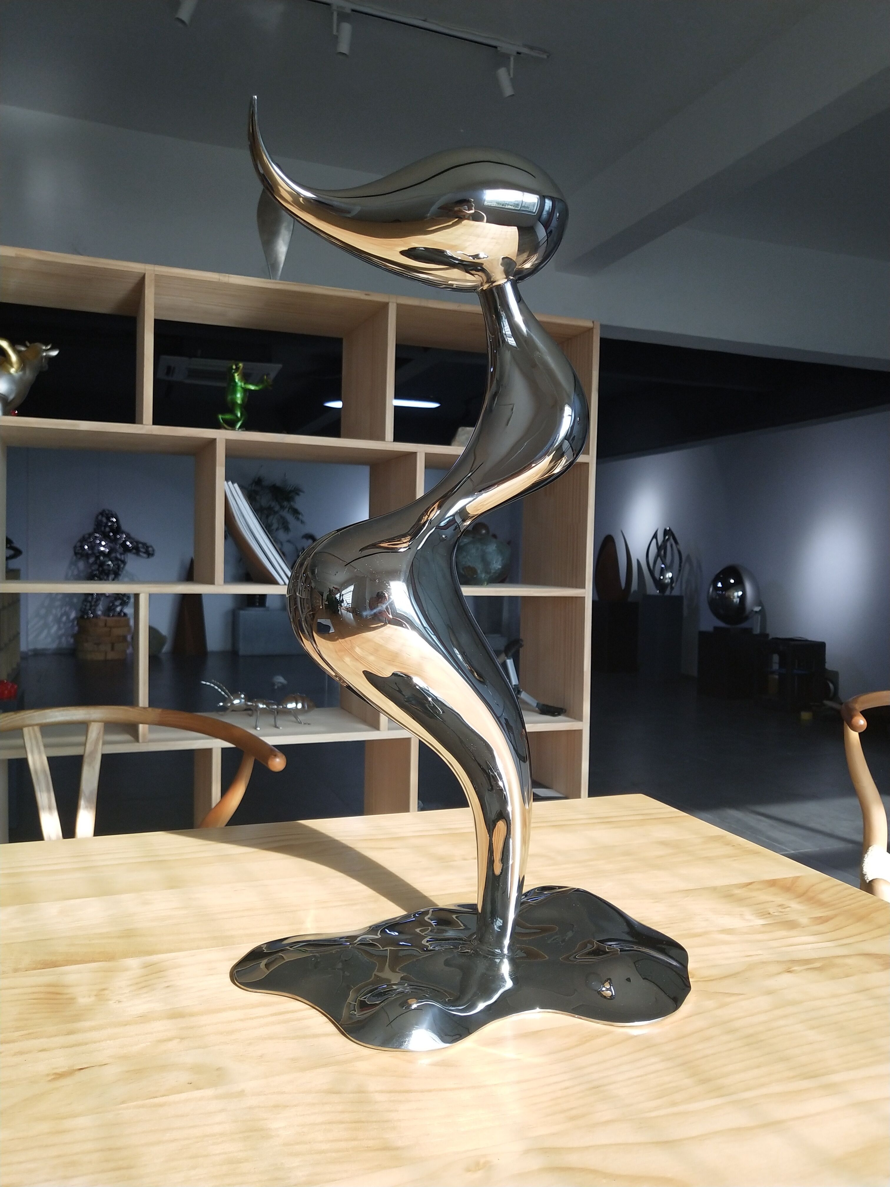 Home-Decoration-Pieces-Sculpture-Stainless-Steel3