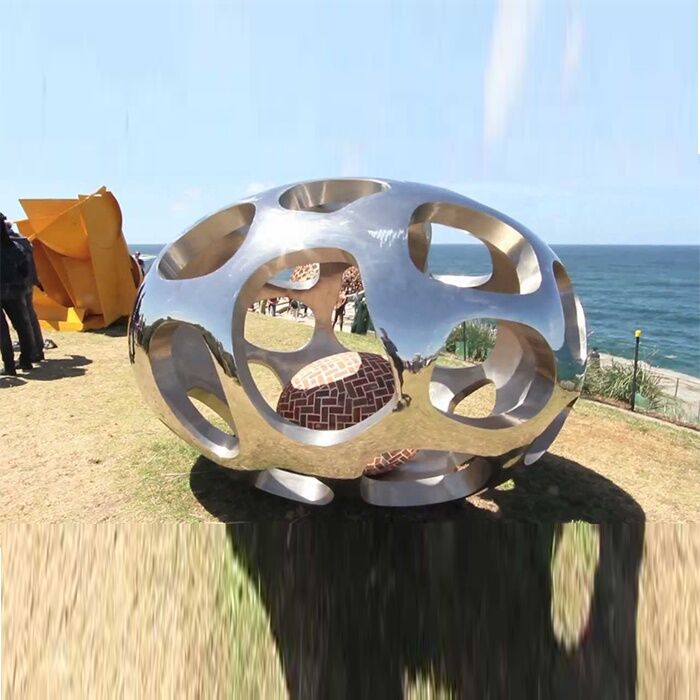 Contemporary-stainless-steel-garden-metal-sculpture