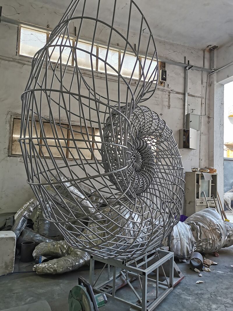 Stainless steel conch sculpture (6)