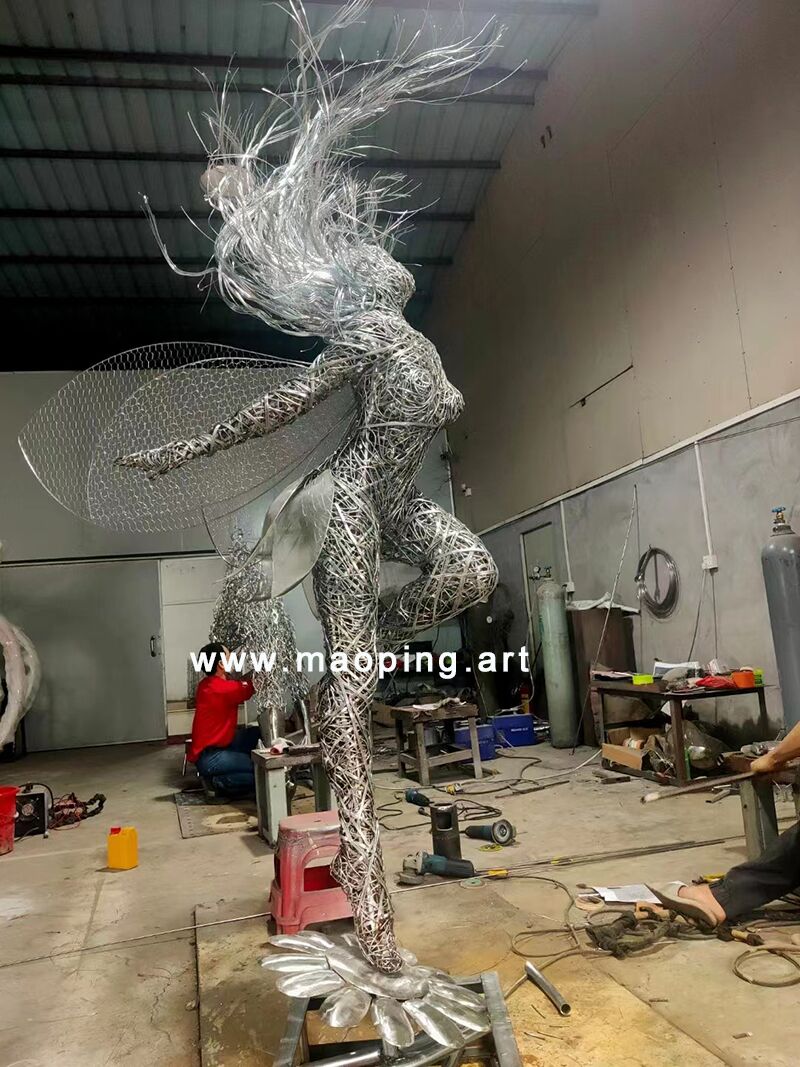 Outdoor park square waterscape stainless steel wire fairies sculpture2