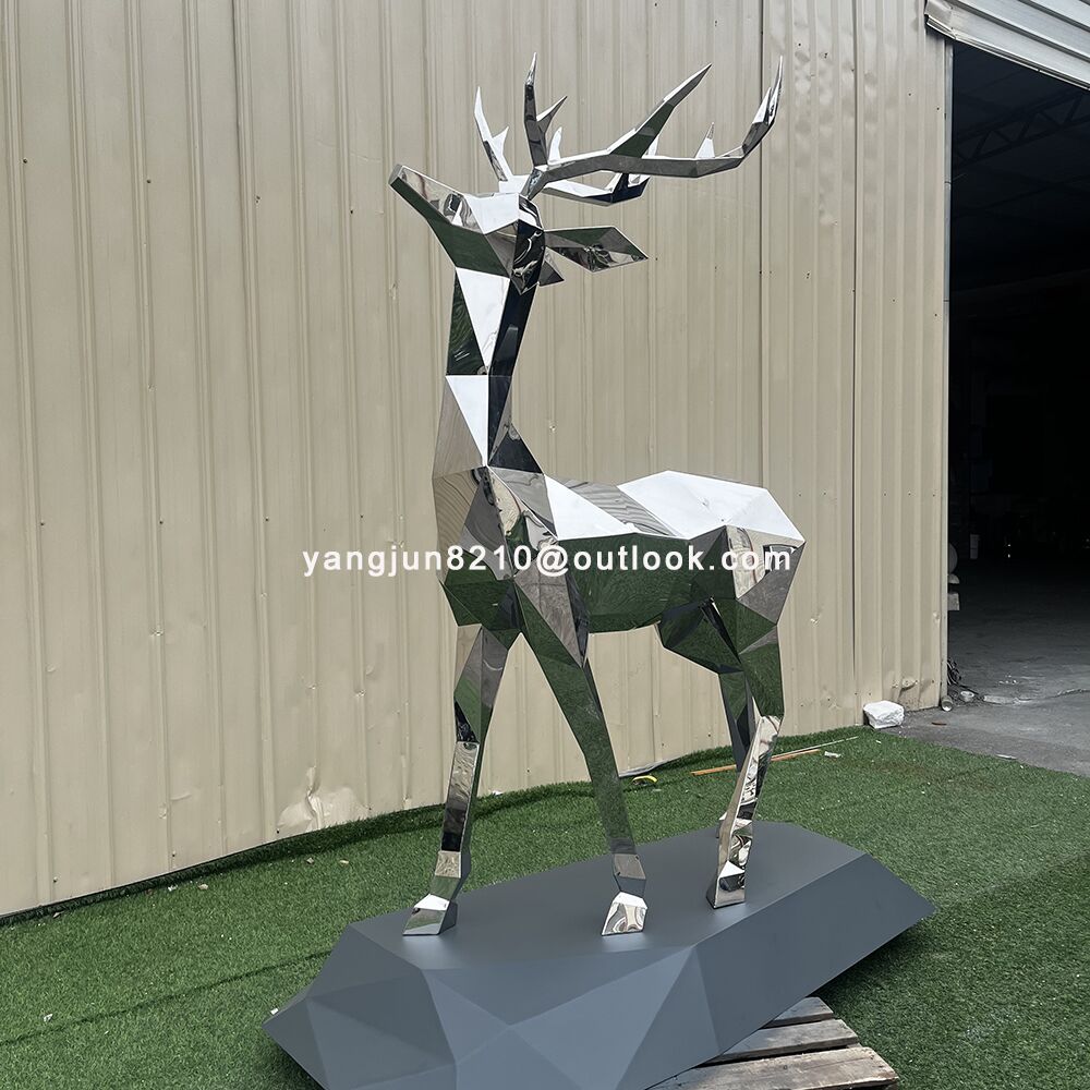 Contemporary Modern Popular Art Reflective Decoration Polished Stainless Steel Wildlife Deer Statue with Raised Leg (2)