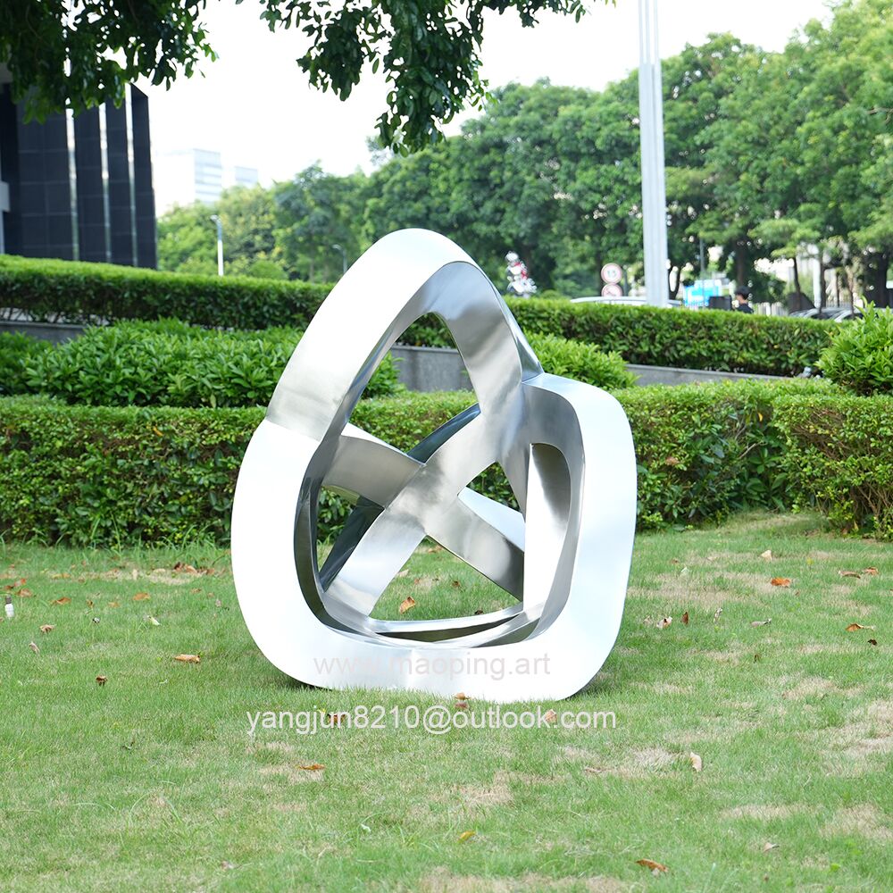 Outdoor square courtyard pool Abstract stainless steel sculpture (1)