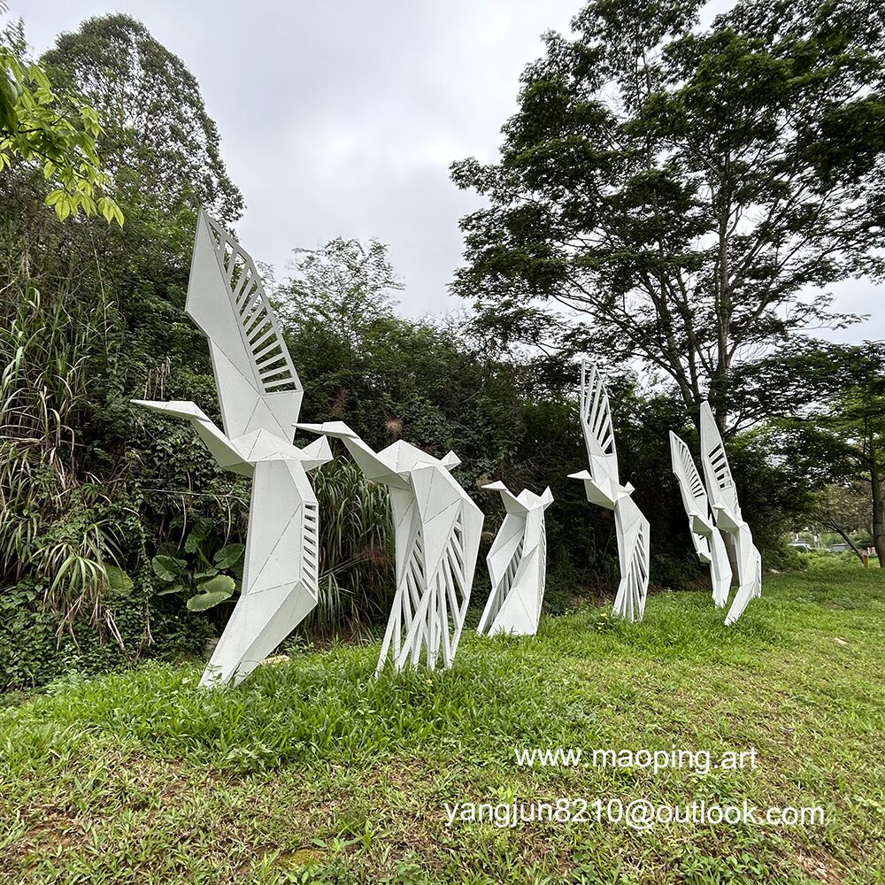 Outdoor square park grass white fluorocarbon paint stainless steel goose sculpture (1)