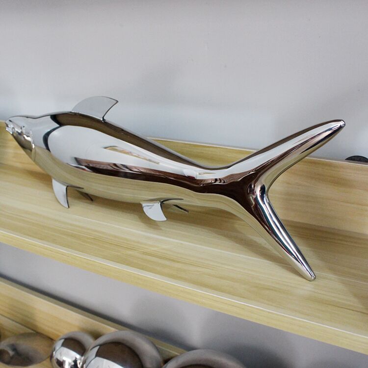 Fish sculpture4