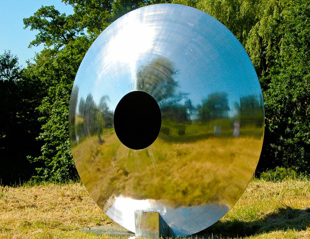 steel-eye-angled