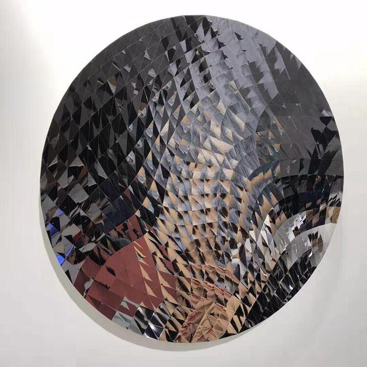 Triangle Scale armour concave mirror (1)