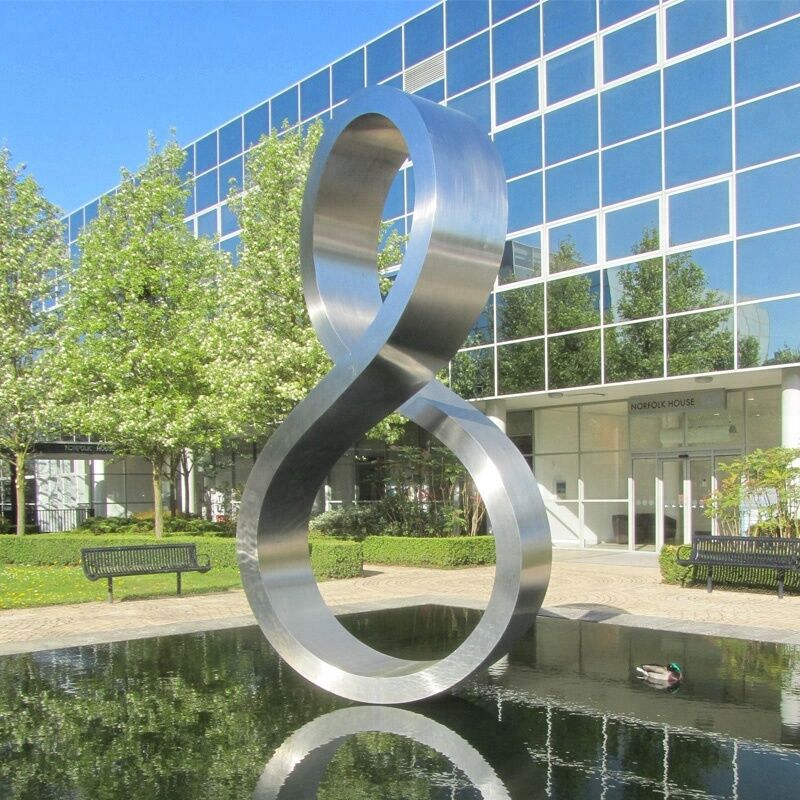 Metal-Figure-8-Contemporary-Art-Stainless-Steel (1)