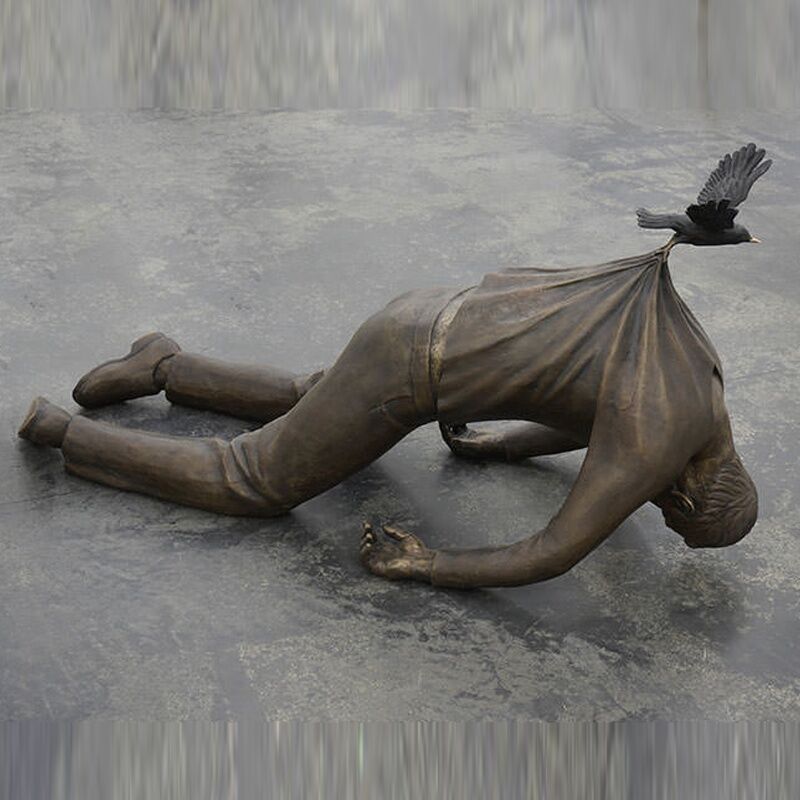 Incredible-Gravity-Defying-Handmade-Metal-Man-Bronze