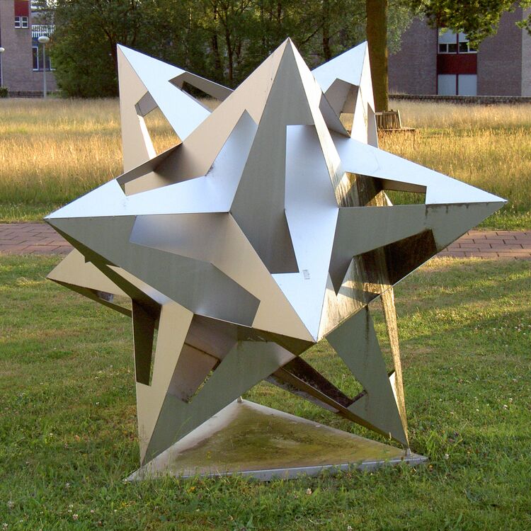Modern Design Large Stainless Steel Star Sculpture