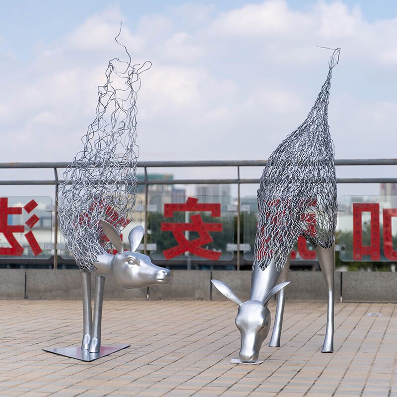 Indoor shopping malls, hotels, decorative works of art, stainless steel deer sculptures (1)
