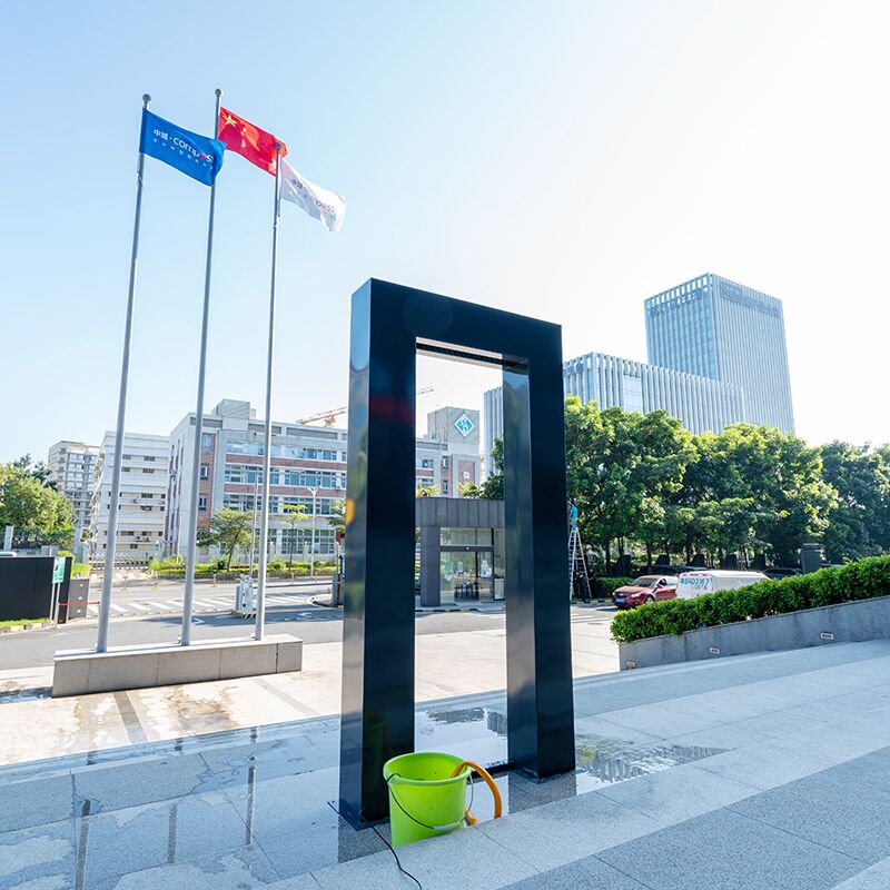 Modern metal sculpture outdoor pool stainless steel fountain door frame sculpture (4)