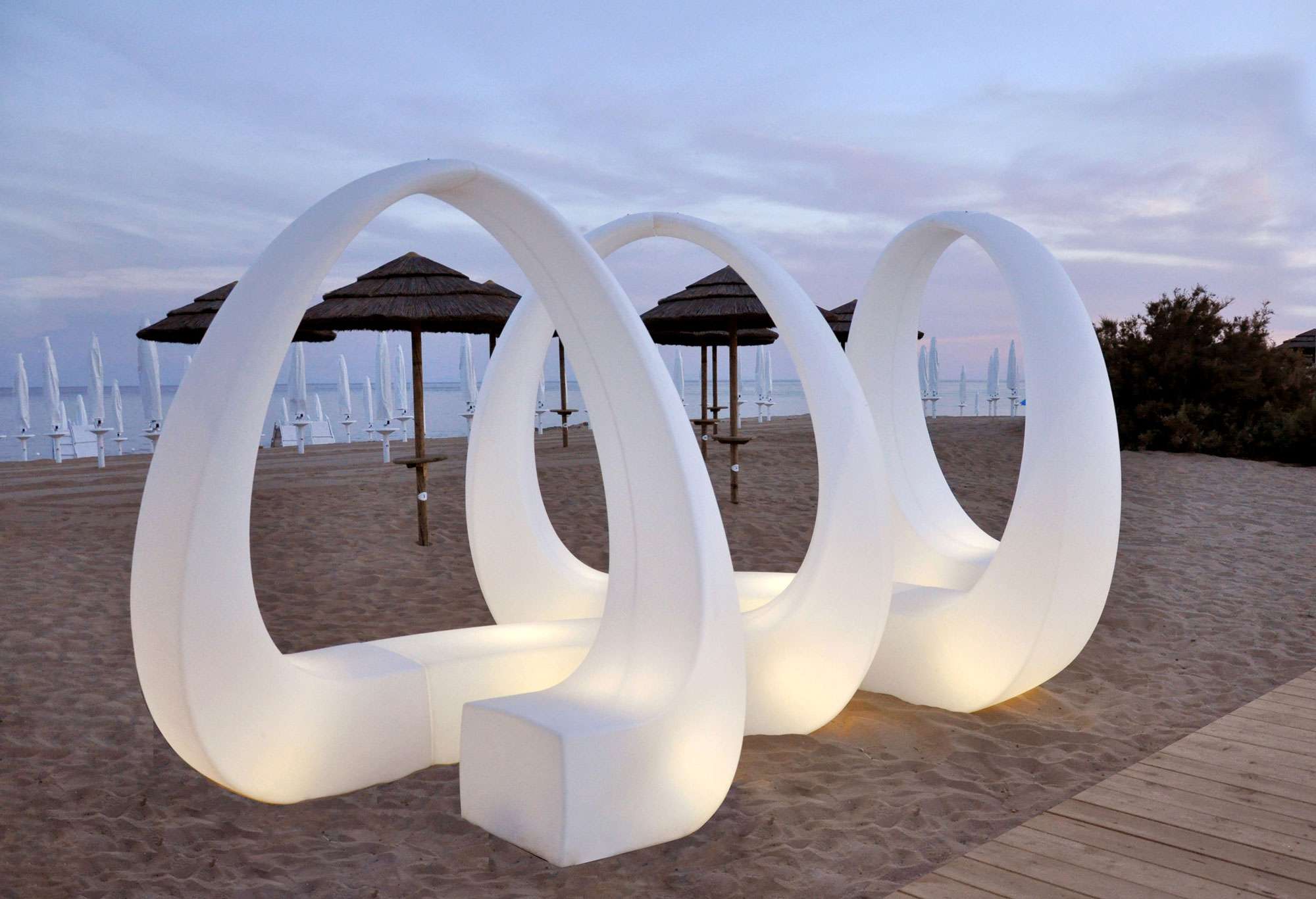 Modern art sculpture stainless steel bench design1