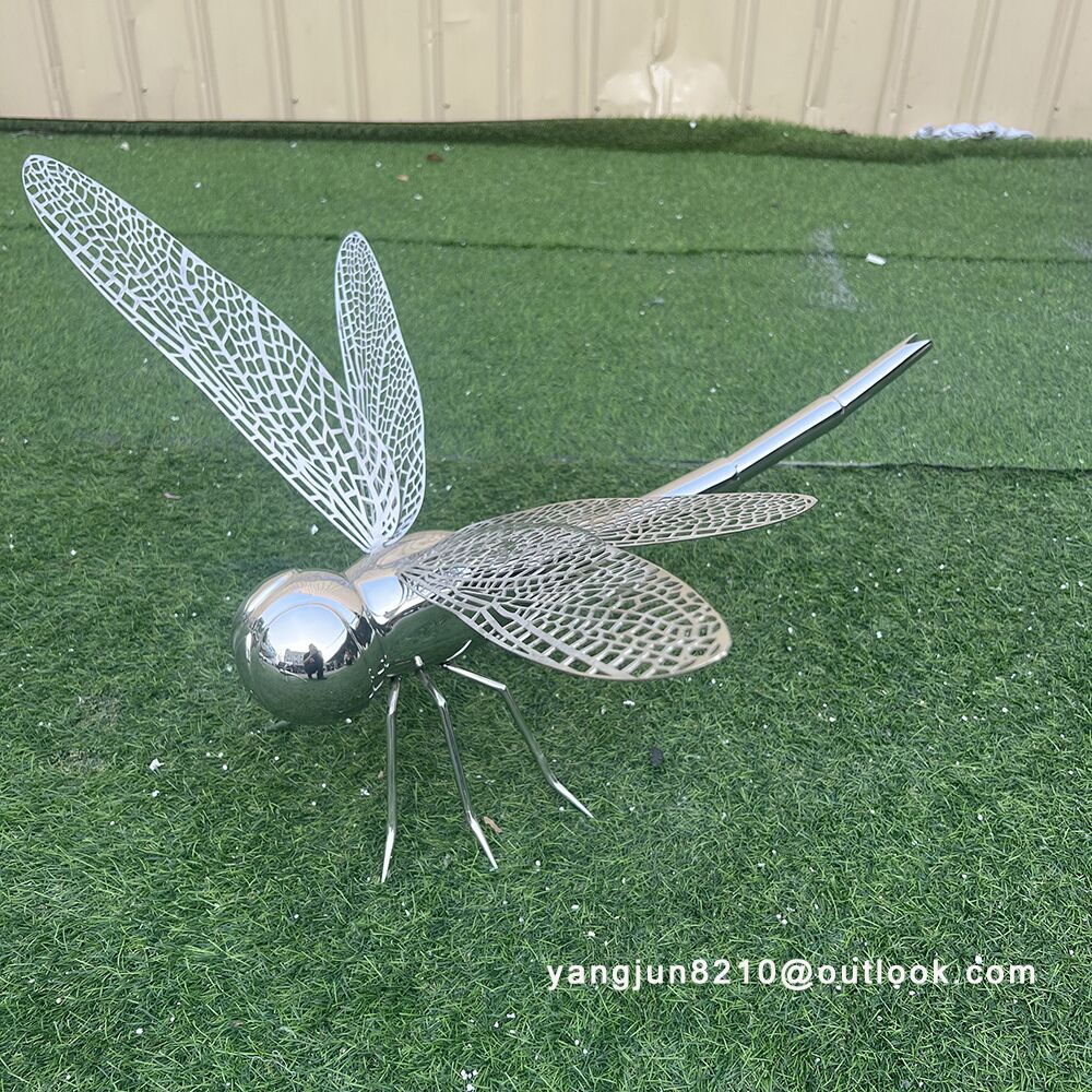 Modern Simple Stainless Steel Light Luxury Butterfly Sculpture Hotel Exhibition Hall Metal Decoration Ornaments Crafts (2)