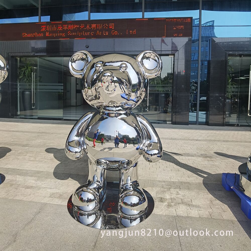 Indoor high-end hotel art museum amusement park gallery theater mirror polished stainless steel bear sculpture (2)